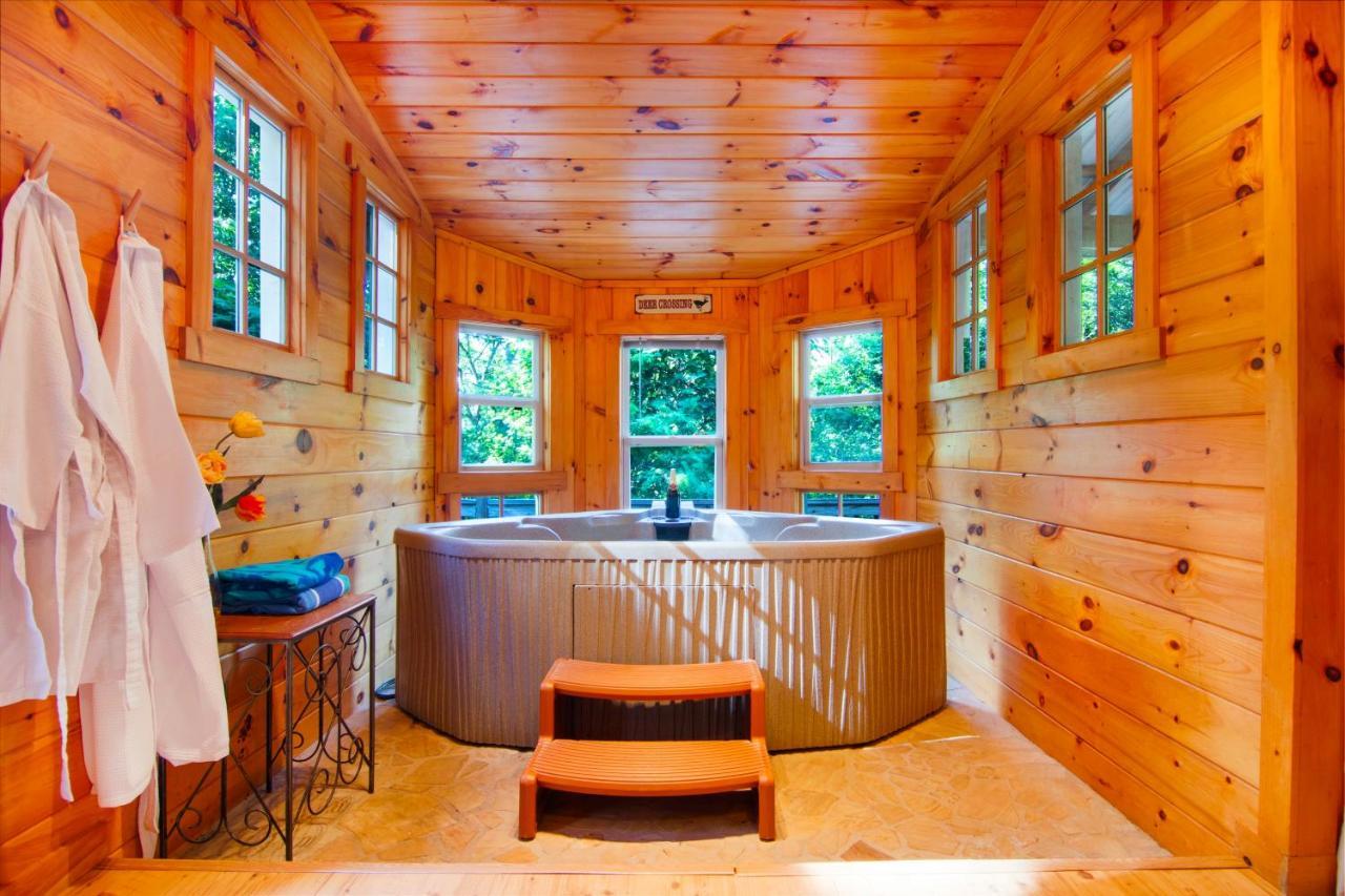 Cozy Cabin Retreat - Hot Tub, Fireplace & Fire Pit Blue Ridge Exterior photo